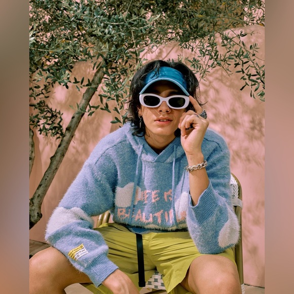 TAKA Original Life Is Beautiful Daisy cloudy day knit hoodie - Picture 6 of 11